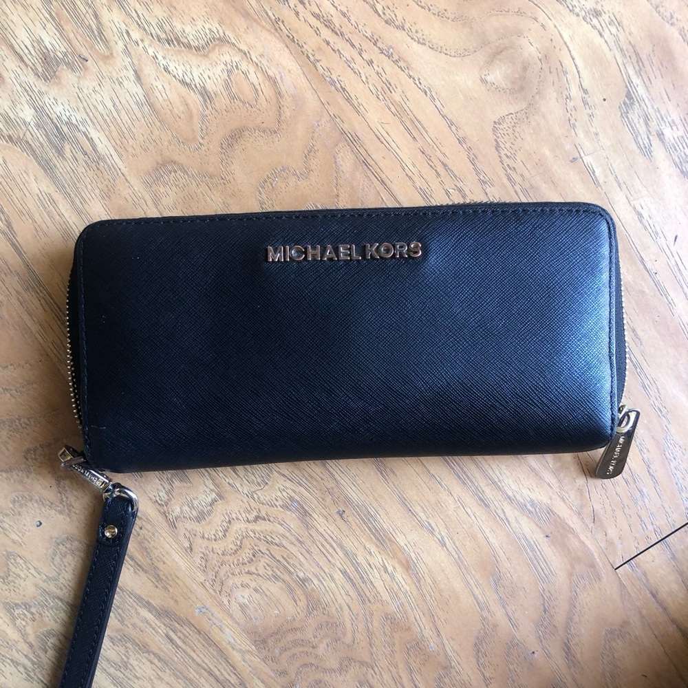 Michael Kors wallet